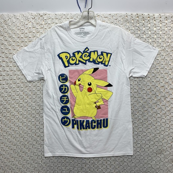 Pokemon Pikachu T-shirt Mens Size M White Graphic Tee Mad Engine Anime Gaming - Picture 1 of 7